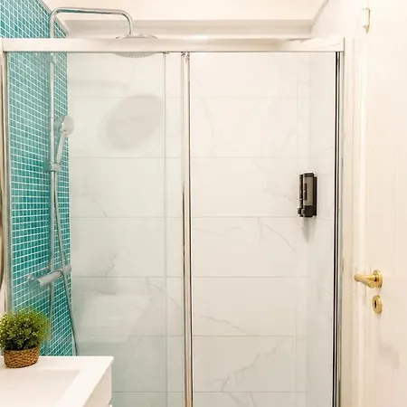 Modern Flat In Διαμέρισμα *